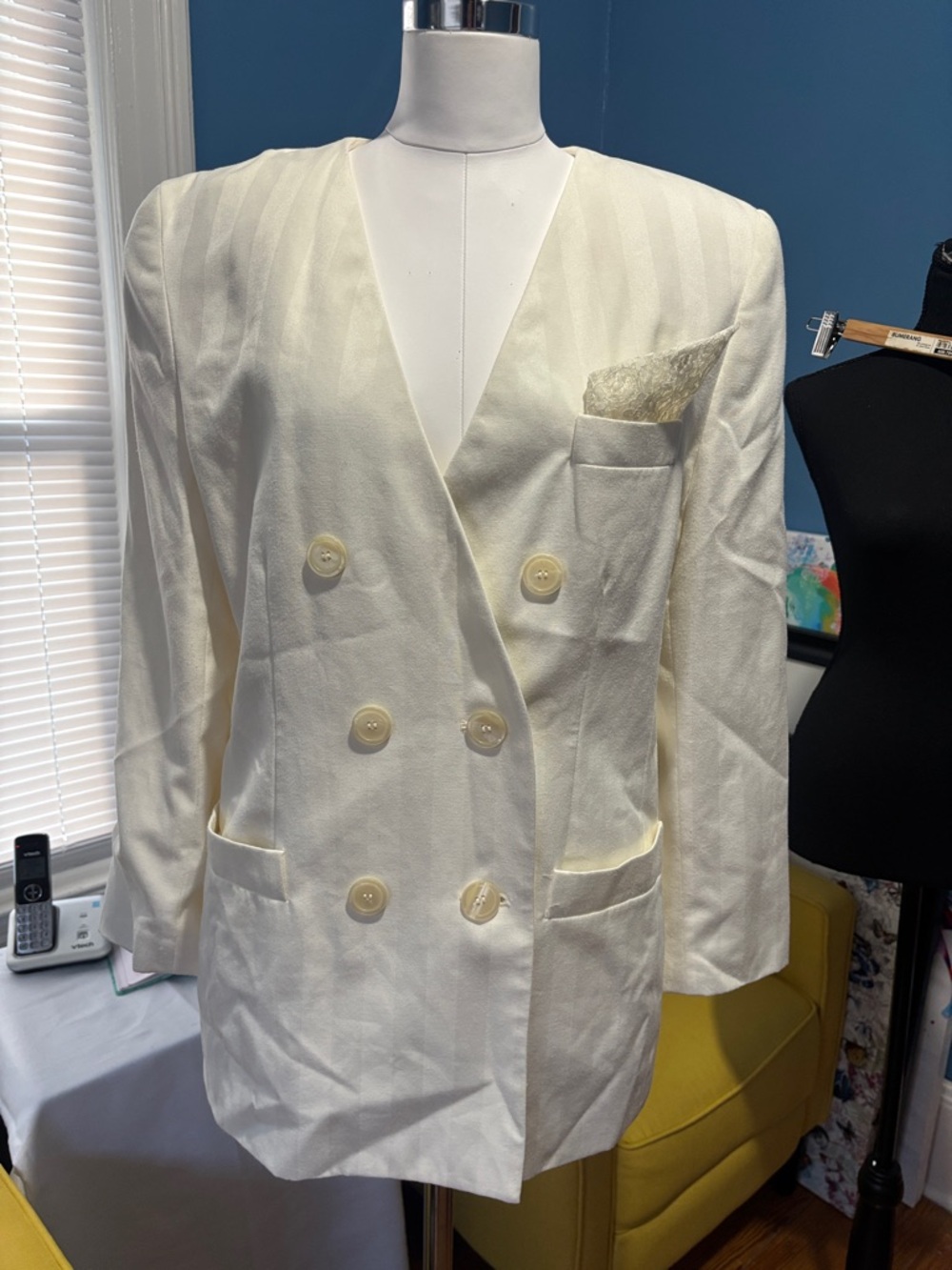 Women's Ivory Double-Breasted Blazer size 14 p oversized - Picture 1 of 6